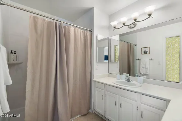 $2,900 | 4627 West Commonwealth Place, Chandler, AZ 85226