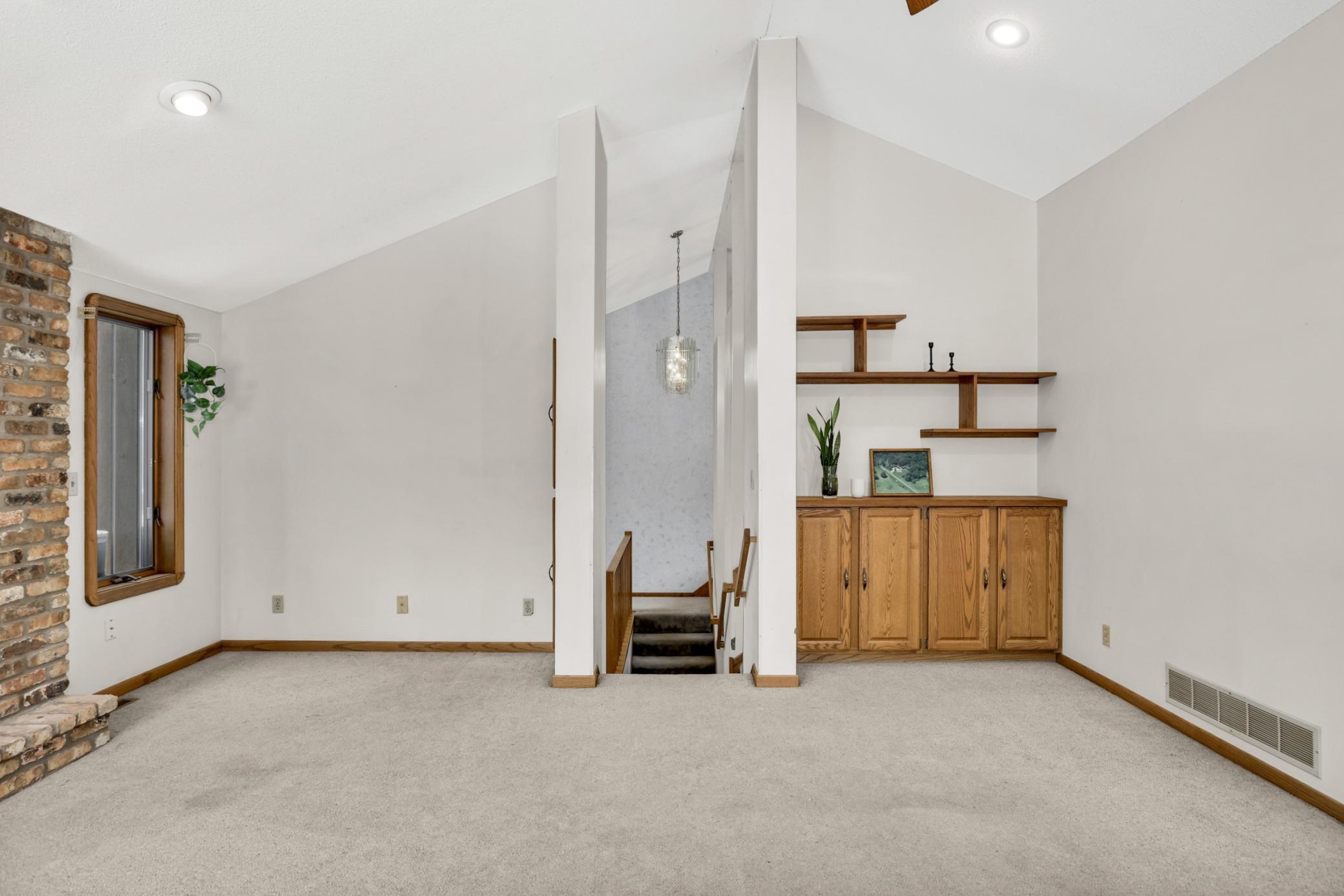 1054 Cottonwood Road Hudson, WI 54016 - Photo 8 of 38