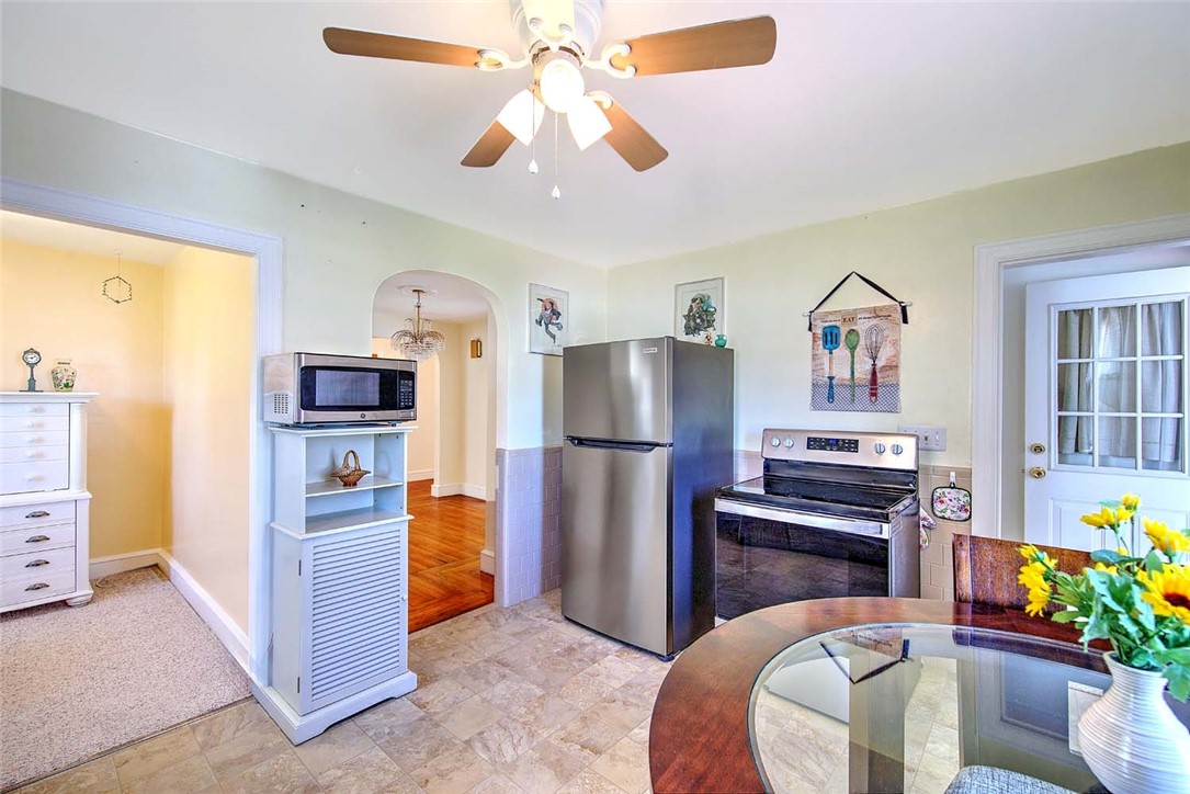 419 George Waterman Road Johnston, RI 02919 - Photo 6 of 31