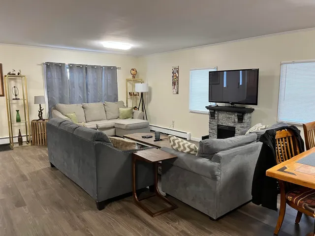 $420,000 | 8 Charter Hill Drive, Rutland, VT 05701