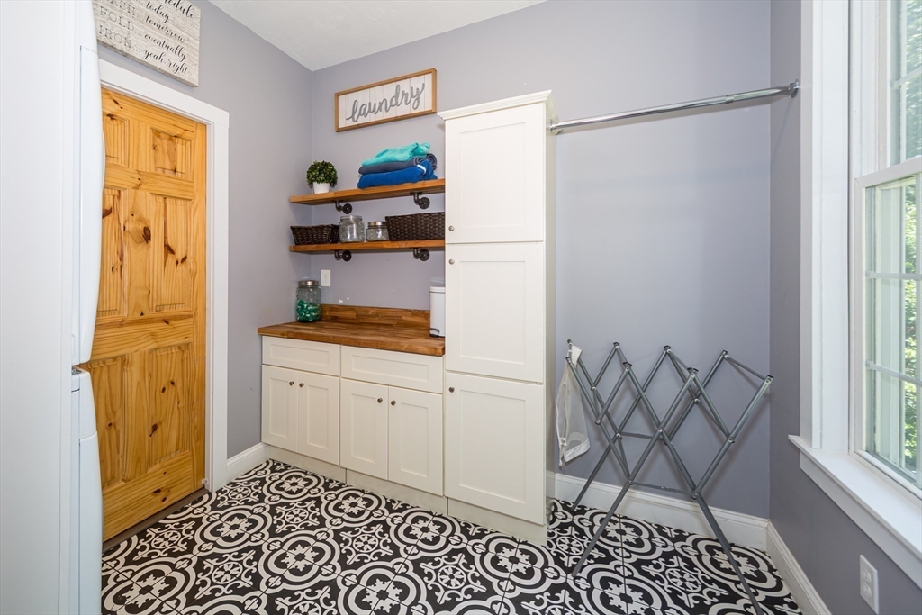 117 South Street Upton, MA 01568 - Photo 14 of 42