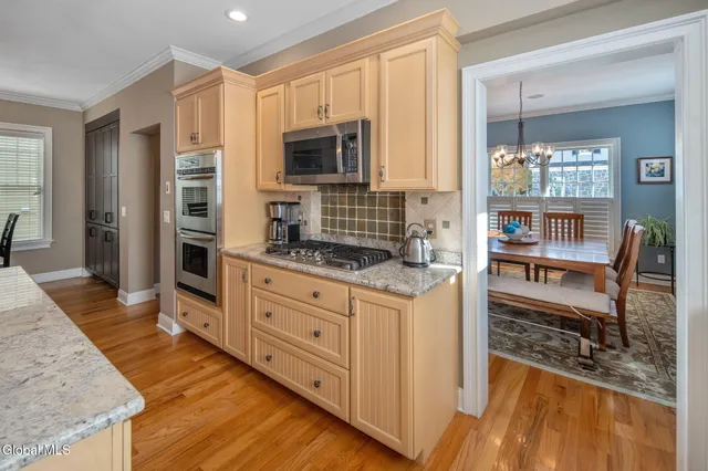 $1,500,000 | 7 Park Alley, Saratoga Springs, NY 12866