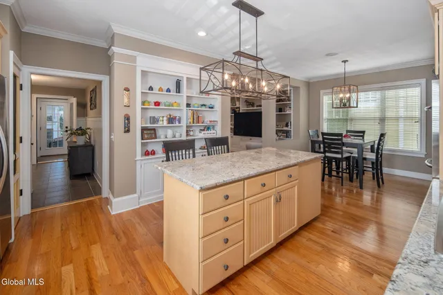 $1,500,000 | 7 Park Alley, Saratoga Springs, NY 12866