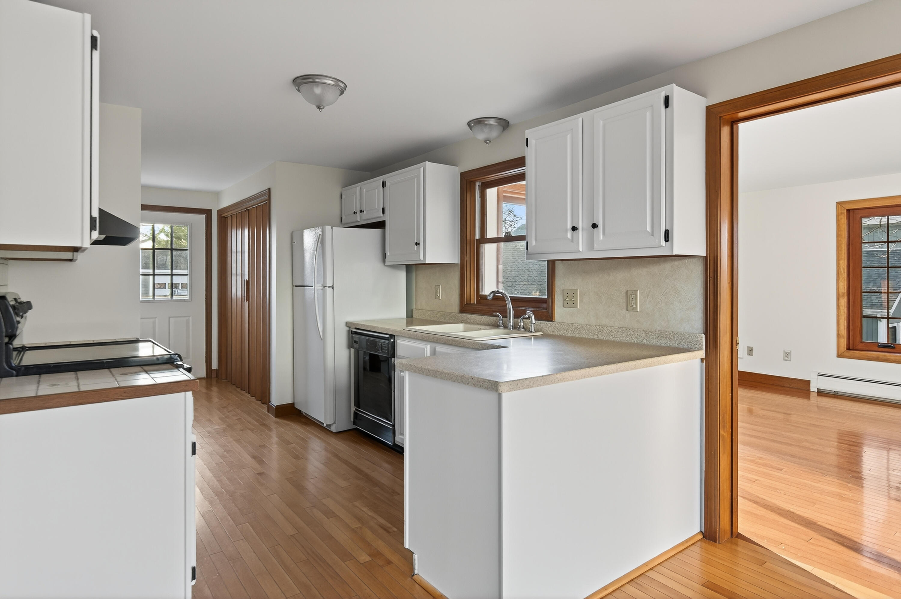 83 Loveitts Field Road South Portland, ME 04106 - Photo 26 of 60 138_83LoveittsFieldRd_MorneauStudios_pri