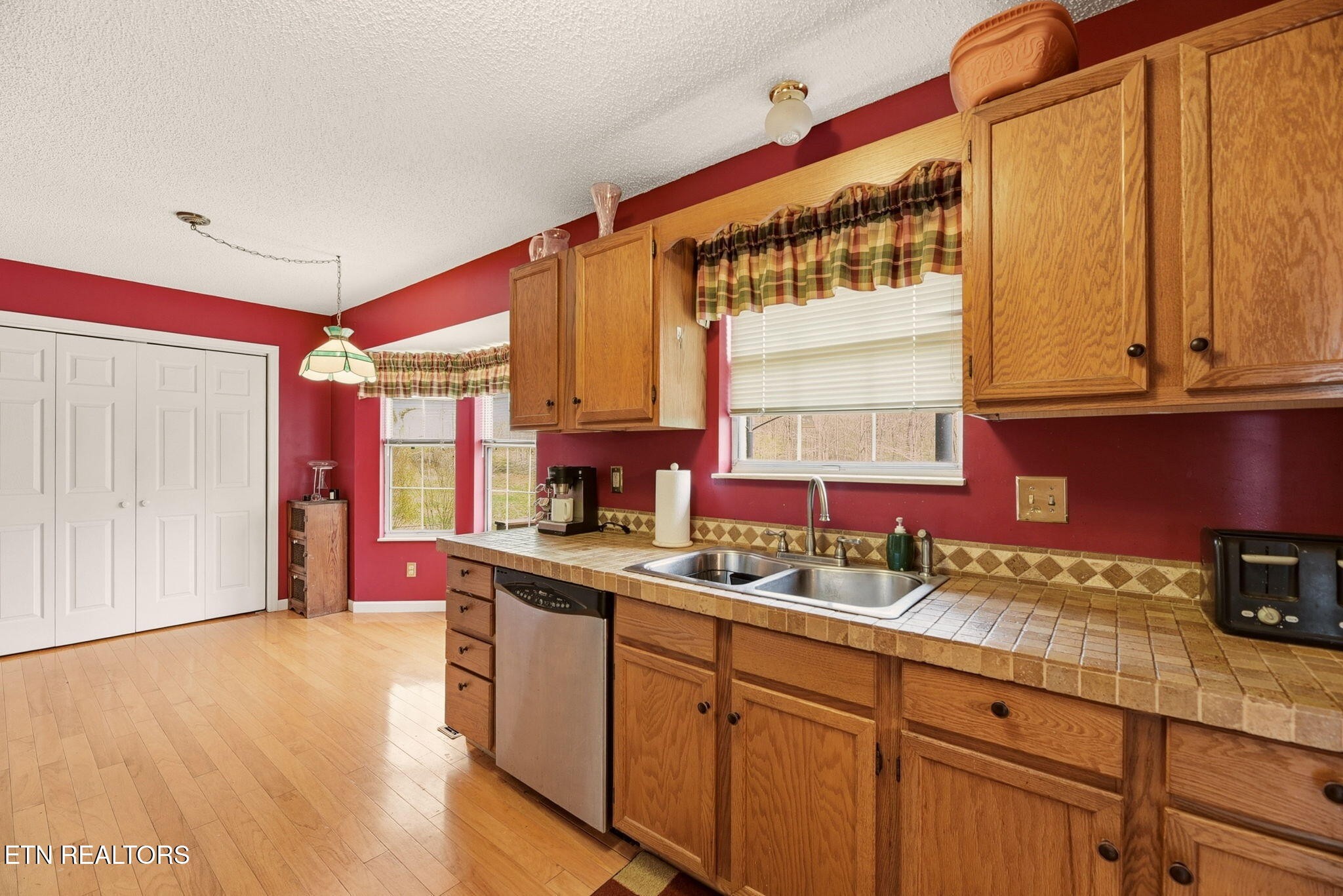 2814 Silver Creek Road Knoxville, TN 37924 - Photo 9 of 38