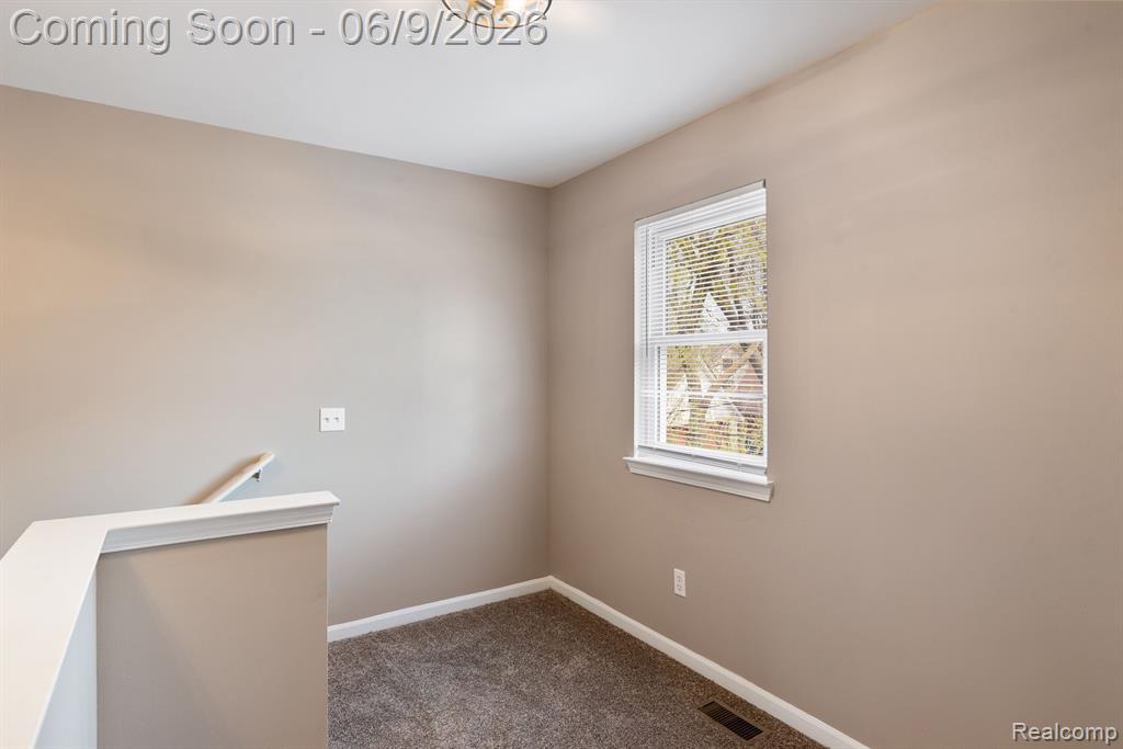 3260 Sashabaw Road Waterford, MI 48329 - Photo 19 of 34