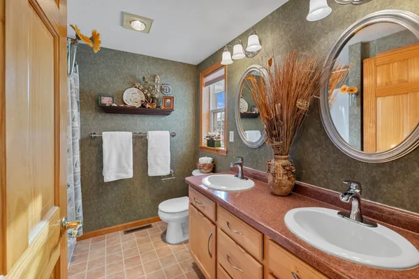 $334,900 | 1542 Primrose Lane, Fond du Lac, WI 54935