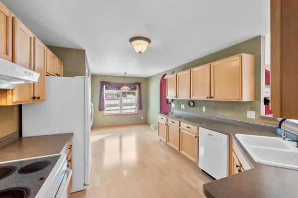 $334,900 | 1542 Primrose Lane, Fond du Lac, WI 54935