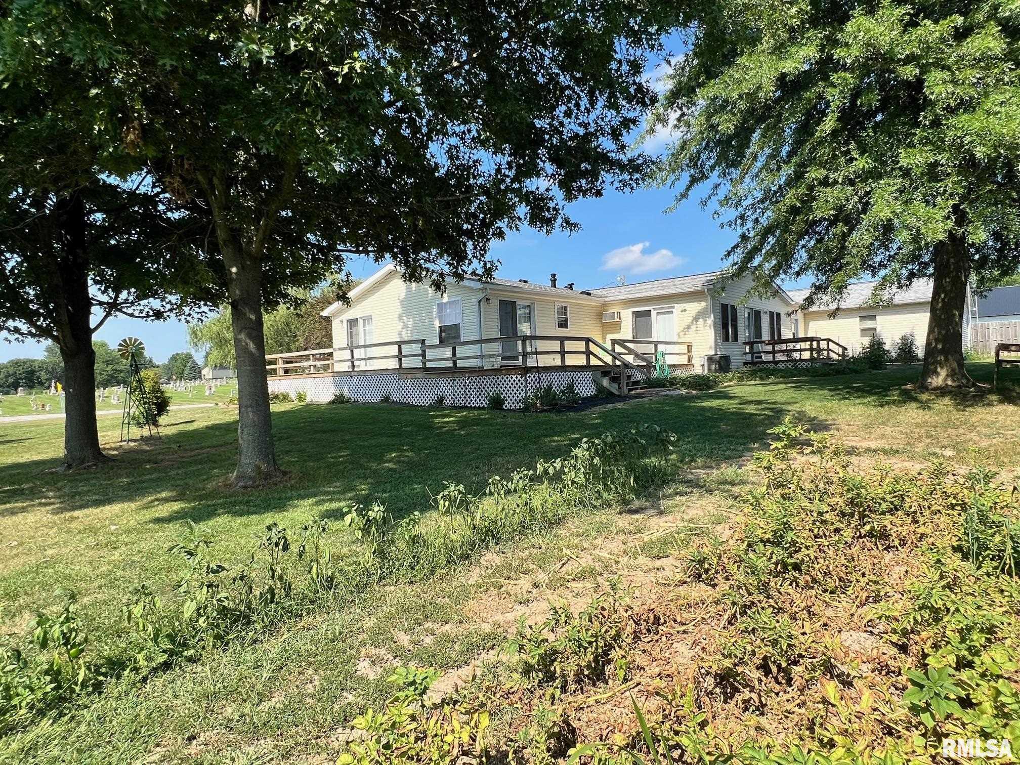 517 South O'Bannon Street Raymond, IL 62560 - Photo 3 of 13