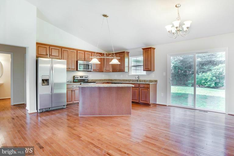 4590 Hallowing Point Road Prince Frederick, MD 20678 - Photo 4 of 25 Kitchen - Dining Combo