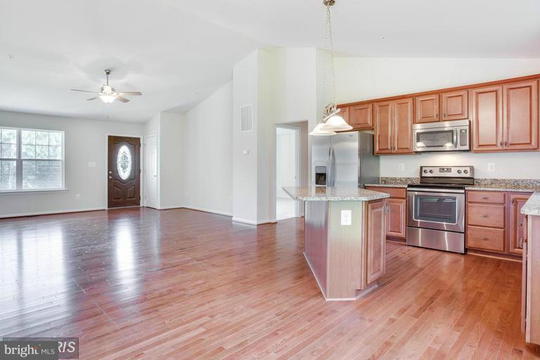 4590 Hallowing Point Road Prince Frederick, MD 20678 - Photo 5 of 25 Beautiful Kitchen