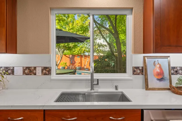 $689,900 | 6261 Arctic Loon Way, Rocklin, CA 95765