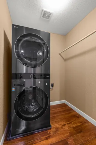 $689,900 | 6261 Arctic Loon Way, Rocklin, CA 95765