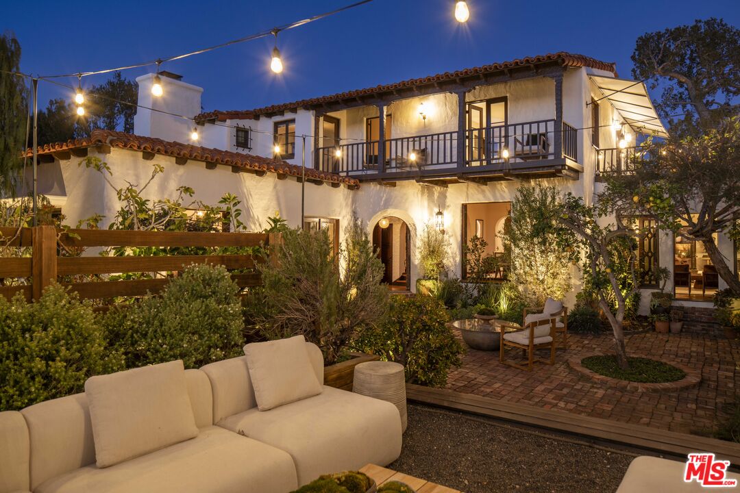 216 Notteargenta Road Pacific Palisades, CA 90272 - Photo 1 of 2