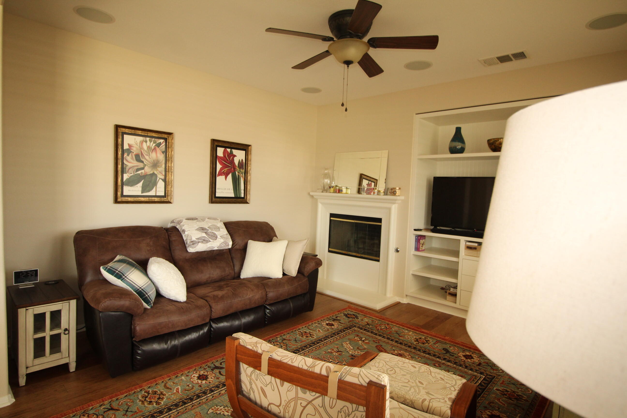 2841 Hornbeam Road Palmdale, CA 93551 - Photo 13 of 36 Fireplace in great room
