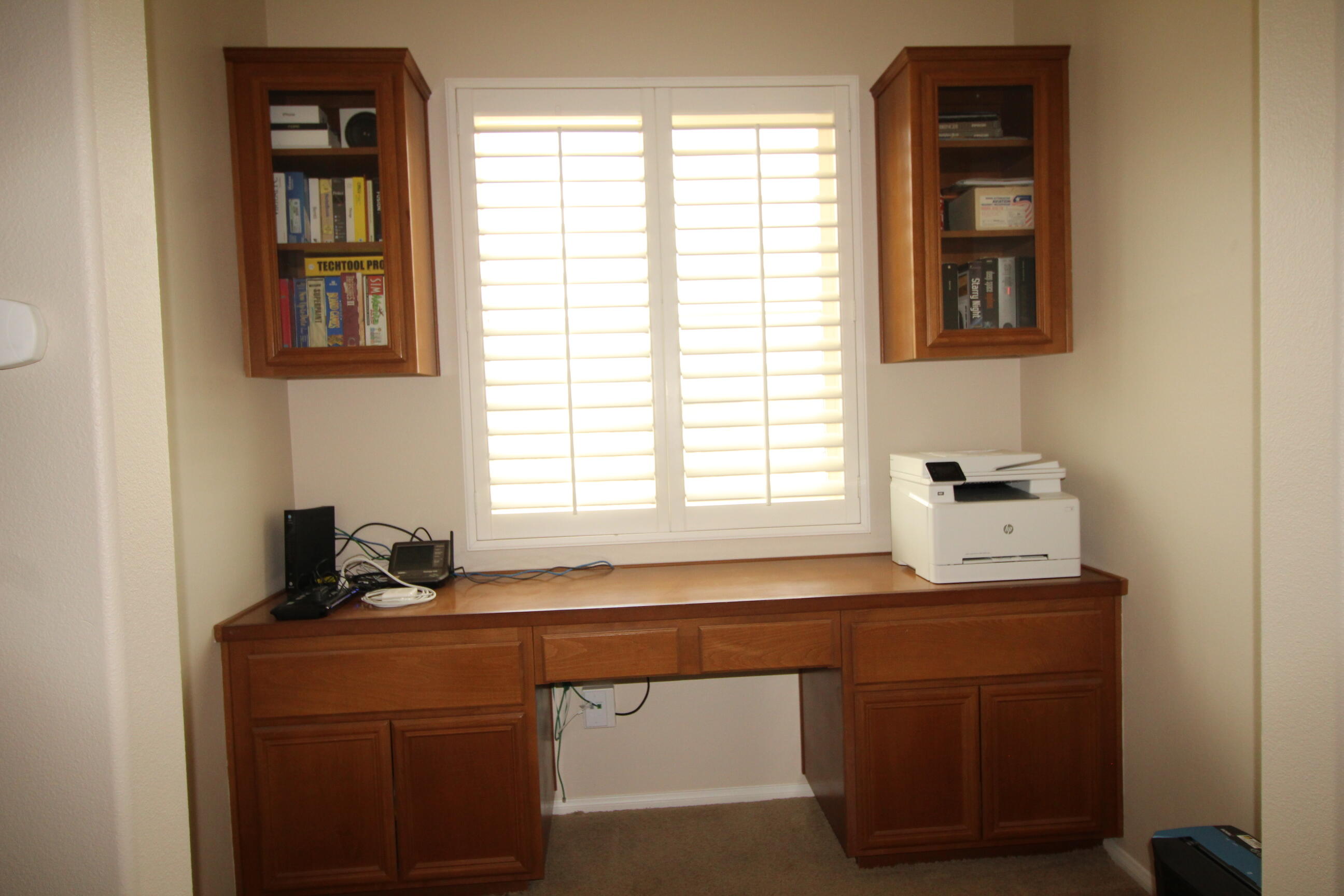 2841 Hornbeam Road Palmdale, CA 93551 - Photo 22 of 36 Computer Center