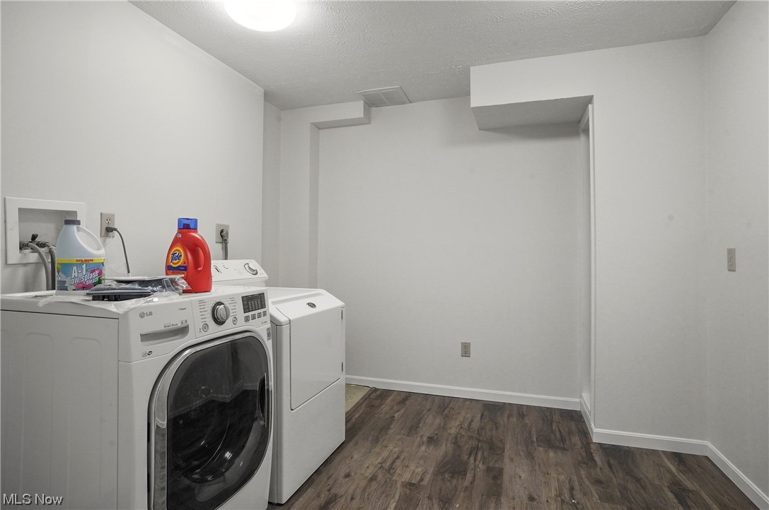 6885 Red Brush Road Ravenna, OH 44266 - Photo 33 of 35 Full laundry space in basement. Appliances convey.