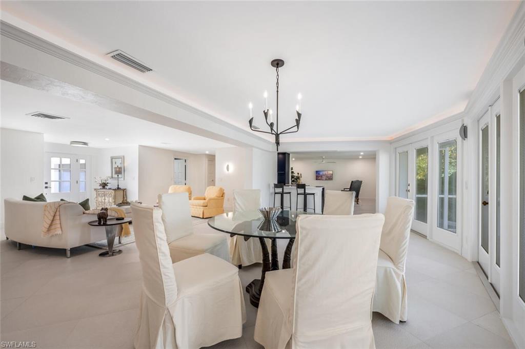 735 Parkview Lane Naples, FL 34103 - Photo 11 of 32