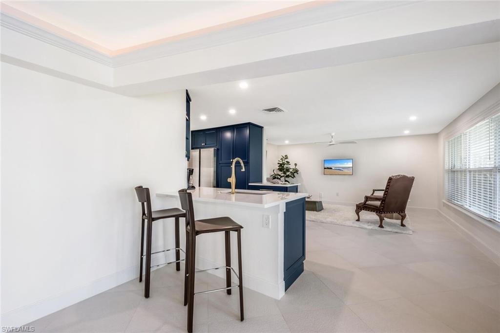 735 Parkview Lane Naples, FL 34103 - Photo 12 of 32