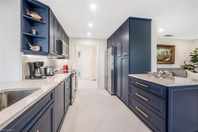 $9,000 | 735 Parkview Lane, Naples, FL 34103