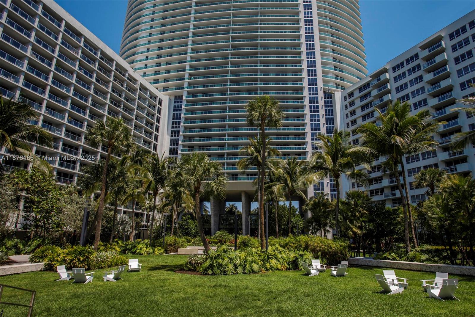 1500 Bay Road, Unit 866S Miami Beach, FL 33139 - Photo 18 of 19 a view of a building with garden