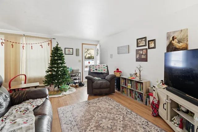 $274,900 | 2325 North Ballard Road, Appleton, WI 54911