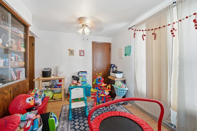 $274,900 | 2325 North Ballard Road, Appleton, WI 54911