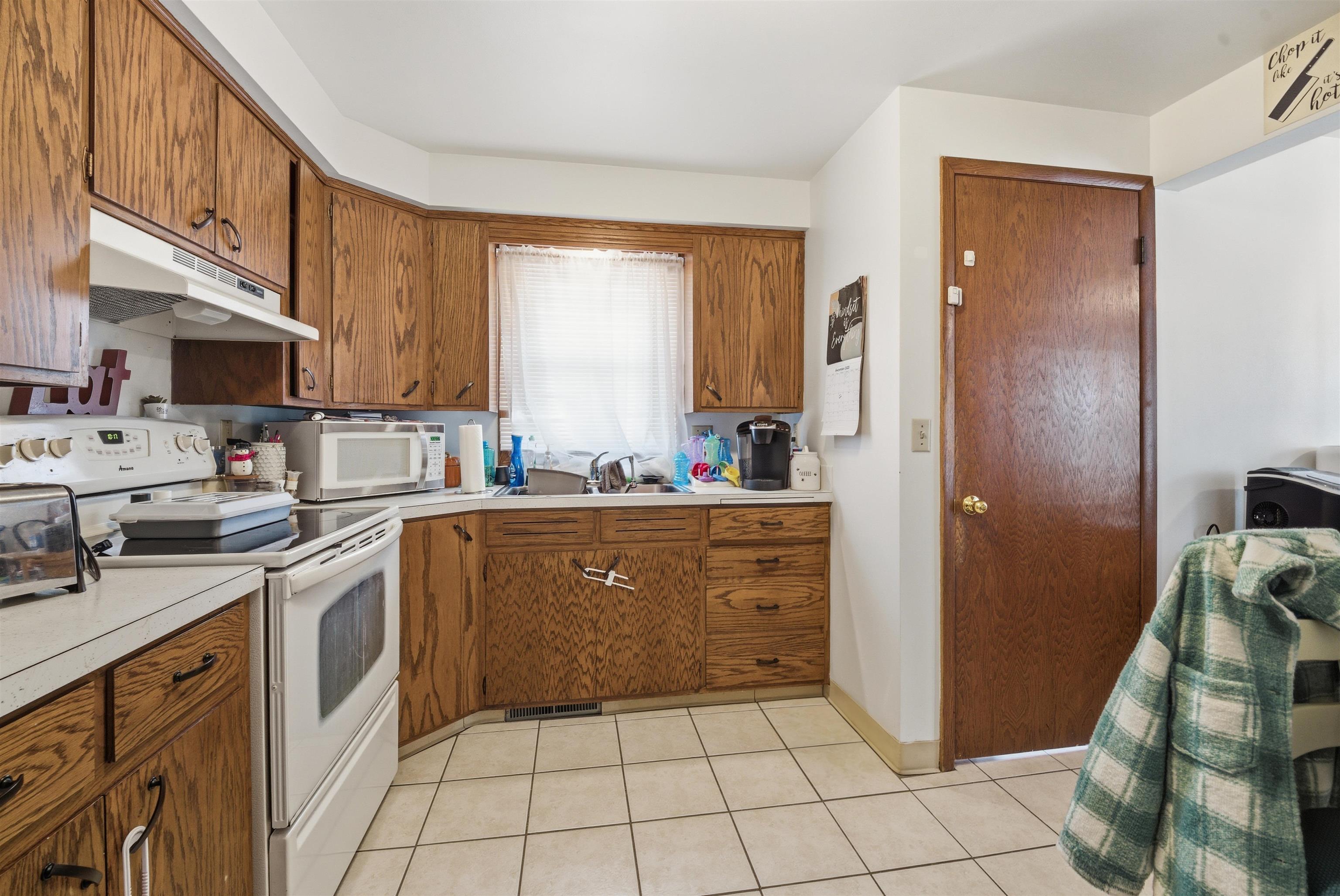 2325 North Ballard Road Appleton, WI 54911 - Photo 19 of 27