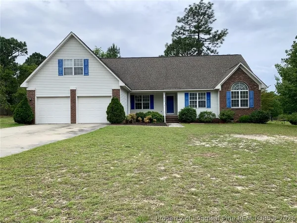 $330,000 | 8229 Foxtrail Drive, Fayetteville, NC 28311