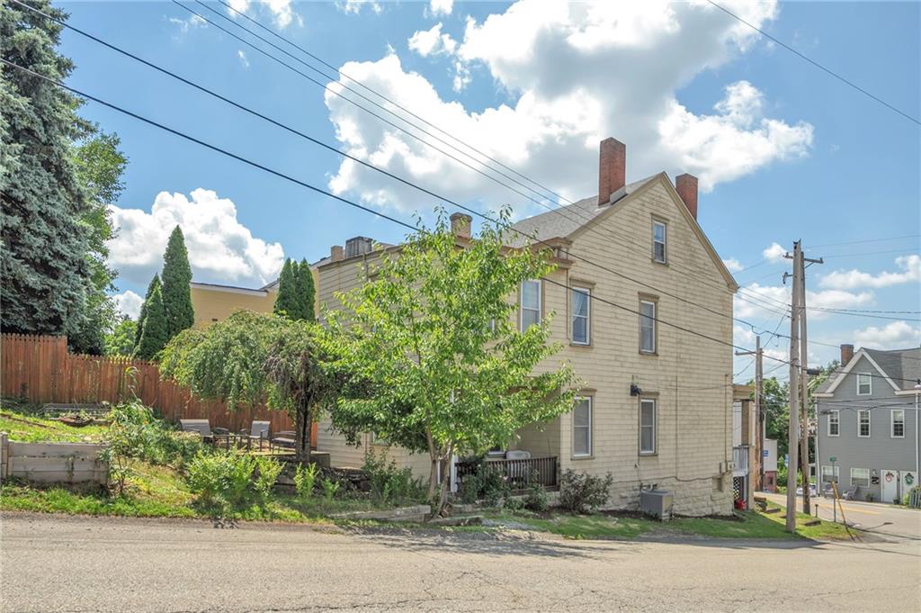 2328 Mt Troy Road Pittsburgh, PA 15212 - Photo 4 of 31 Gallery Image 4