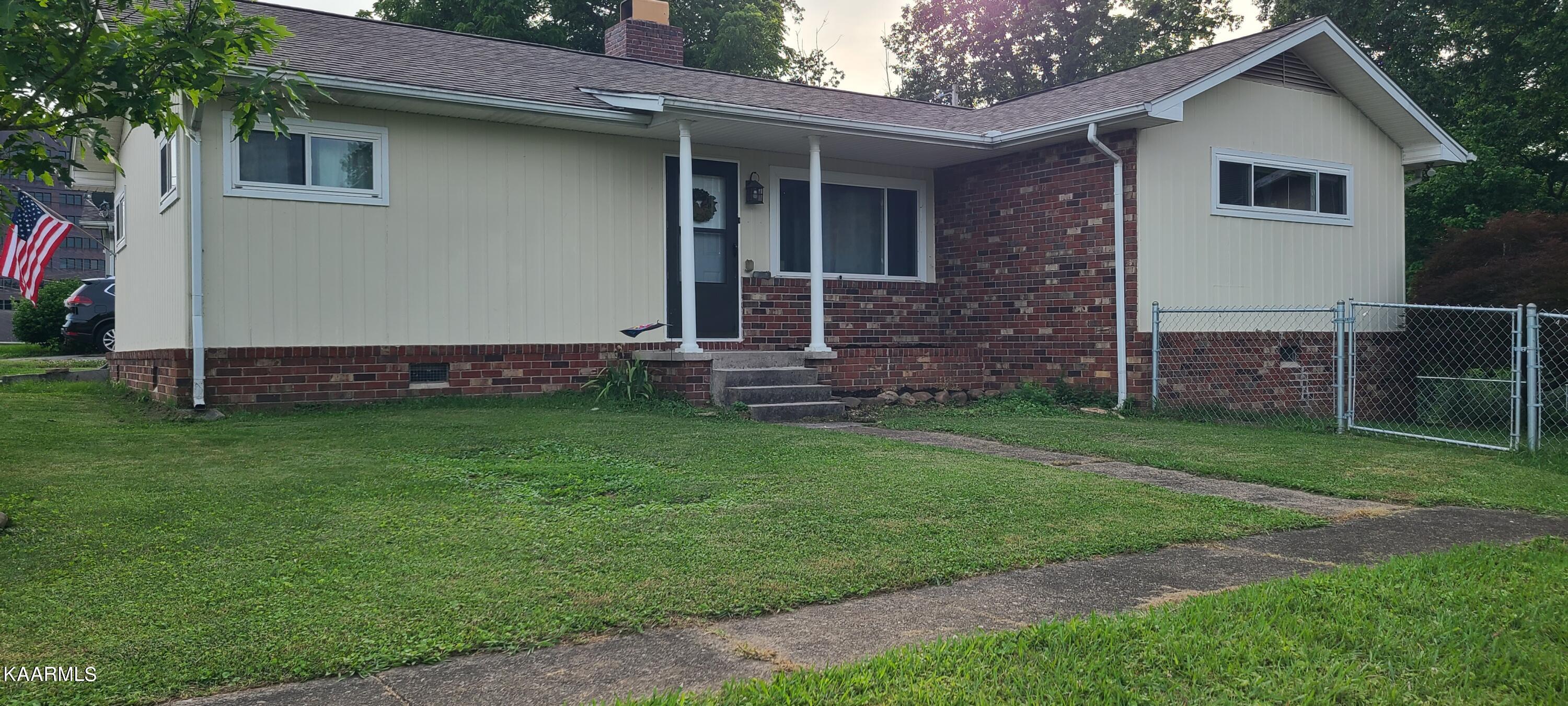 133 Tyson Road Oak Ridge, TN 37830 - Photo 1 of 19 20220612_185621