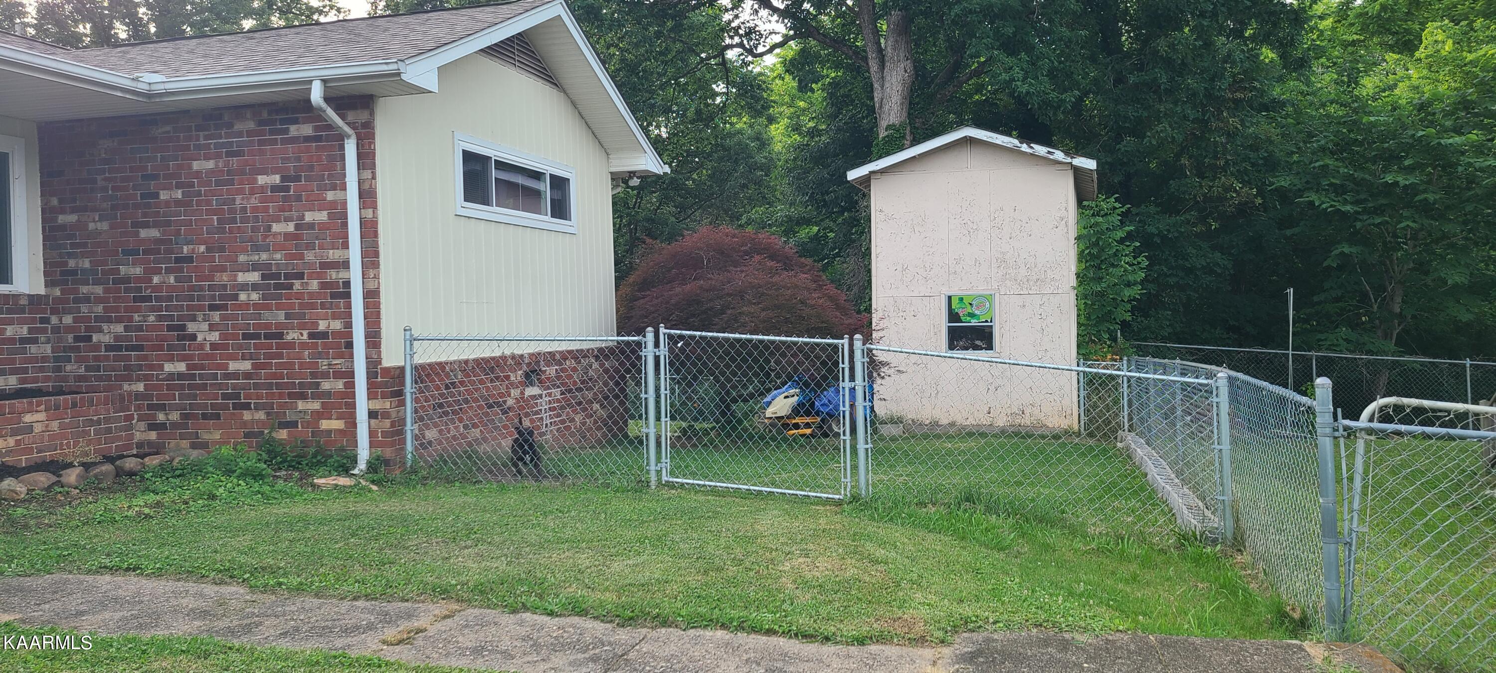 133 Tyson Road Oak Ridge, TN 37830 - Photo 17 of 19 20220612_185630