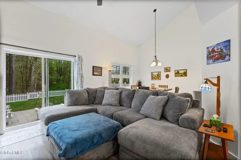 $299,900 | 78 Old Mill Lane, Queensbury, NY 12804