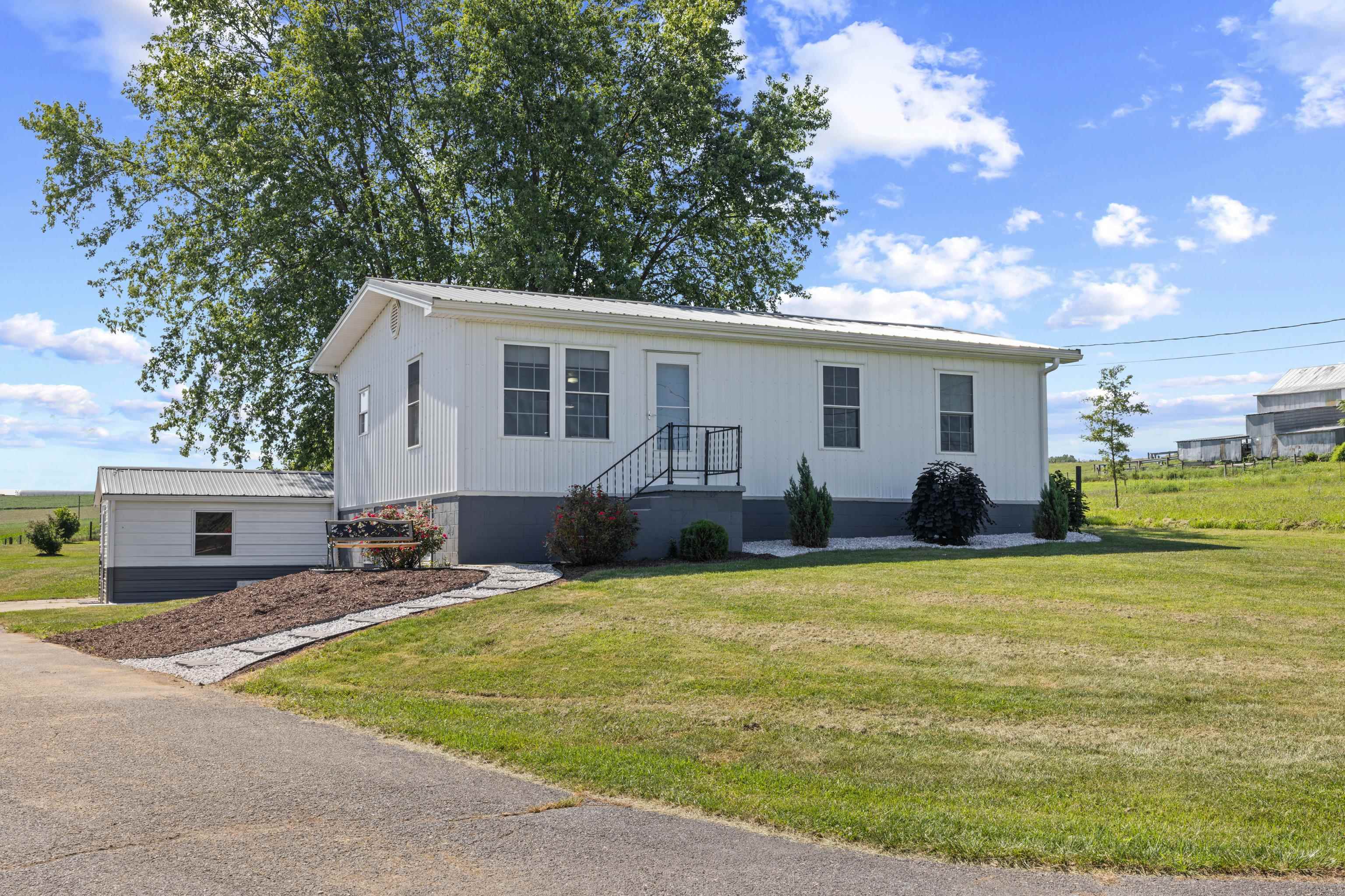 347 Clover Hill Road Dayton, VA 22821 - Photo 4 of 75 Gallery Image 4