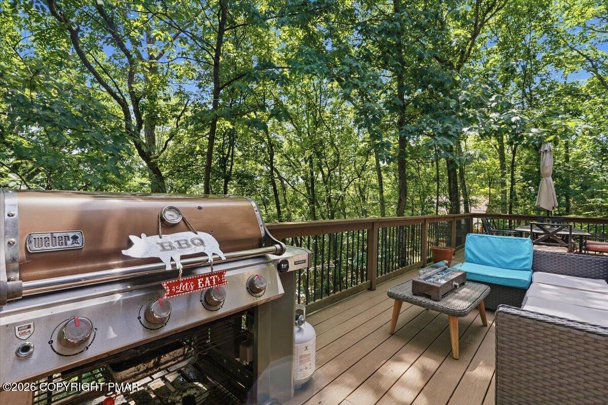1076 Porter Drive Bushkill, PA 18324 - Photo 44 of 82 51-045_DSC00596