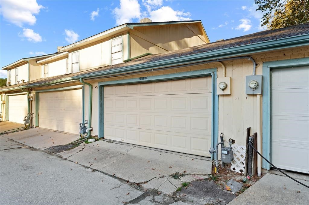 5810 Twisted Pine Court, Unit E Houston, TX 77039 - Photo 14 of 15