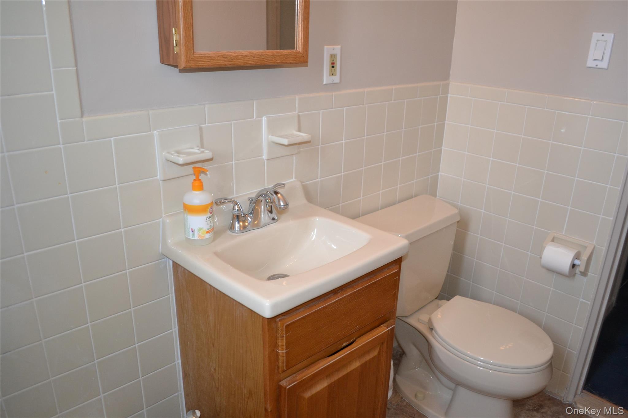 245 Rumsey Road, Unit 6X Yonkers, NY 10701 - Photo 12 of 27 Newer full flush toilet.