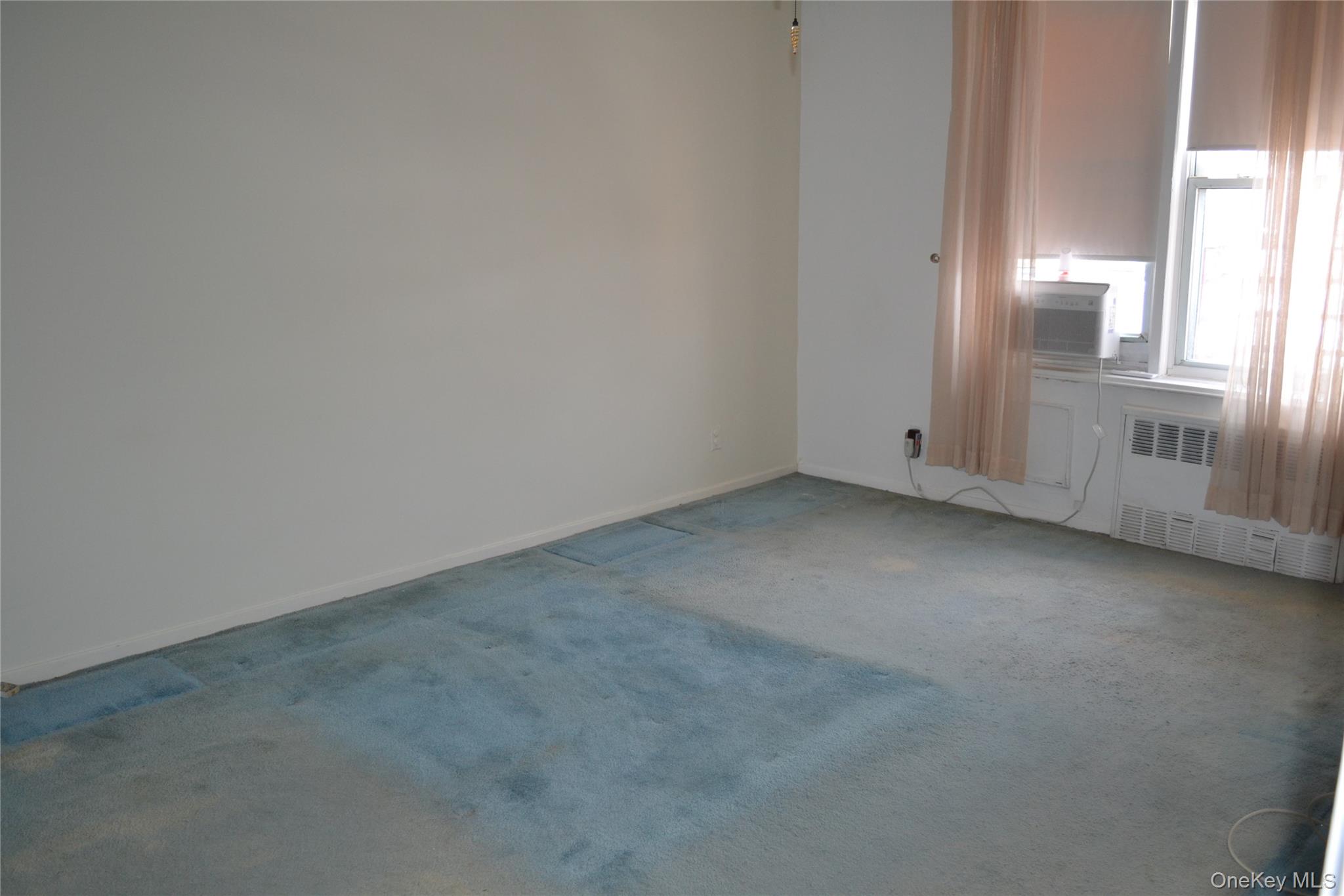 245 Rumsey Road, Unit 6X Yonkers, NY 10701 - Photo 13 of 27 With old carpeting - credit for new available.