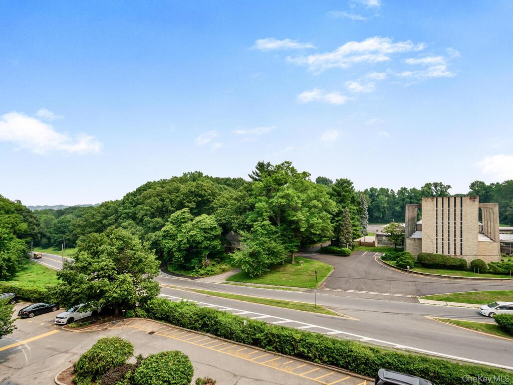 245 Rumsey Road, Unit 6X Yonkers, NY 10701 - Photo 23 of 27