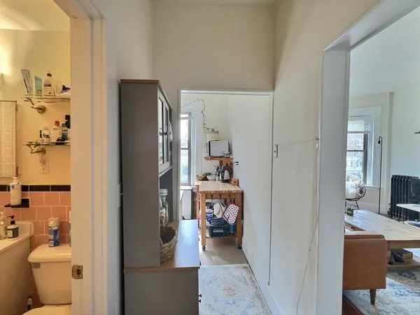 $2,995 | 1390 Beacon Street, Unit 1, Brookline, MA 02446