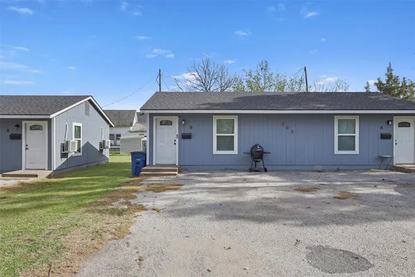 a view of a house with a outdoor space