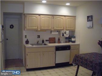 404 Raintree Lane Malvern, PA 19355 - Photo 5 of 12 Gallery Image 5