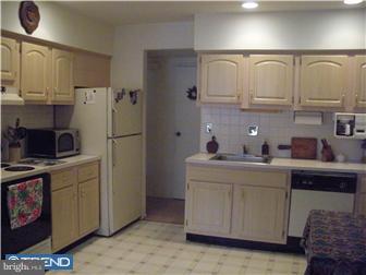 404 Raintree Lane Malvern, PA 19355 - Photo 6 of 12 Gallery Image 6