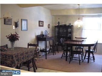 404 Raintree Lane Malvern, PA 19355 - Photo 7 of 12 Gallery Image 7