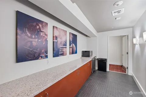 $479,000 | 910 Lenora Street, Unit S304, Seattle, WA 98121