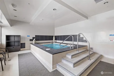 $479,000 | 910 Lenora Street, Unit S304, Seattle, WA 98121