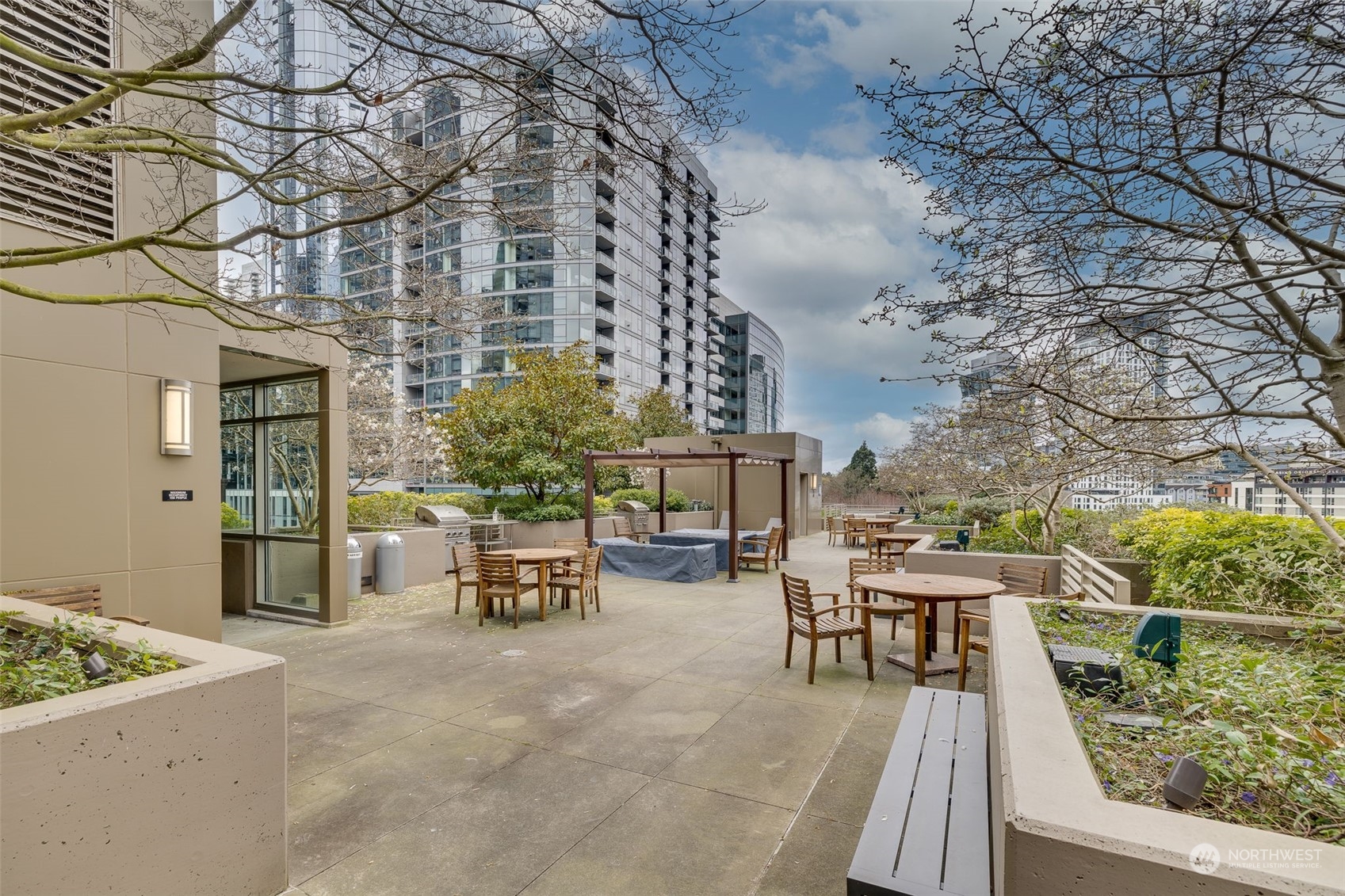 910 Lenora Street, Unit S304 Seattle, WA 98121 - Photo 25 of 29