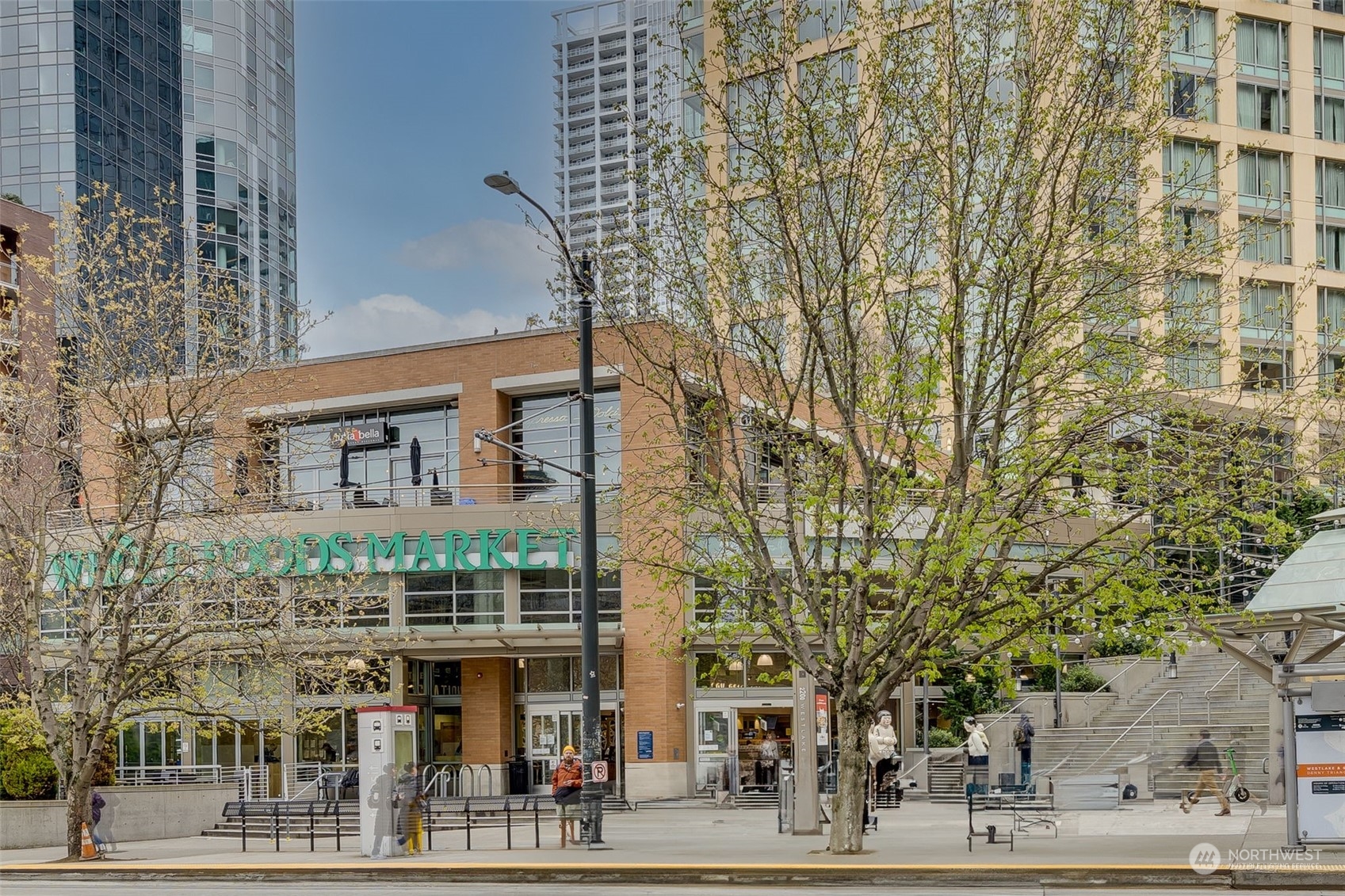 910 Lenora Street, Unit S304 Seattle, WA 98121 - Photo 3 of 29