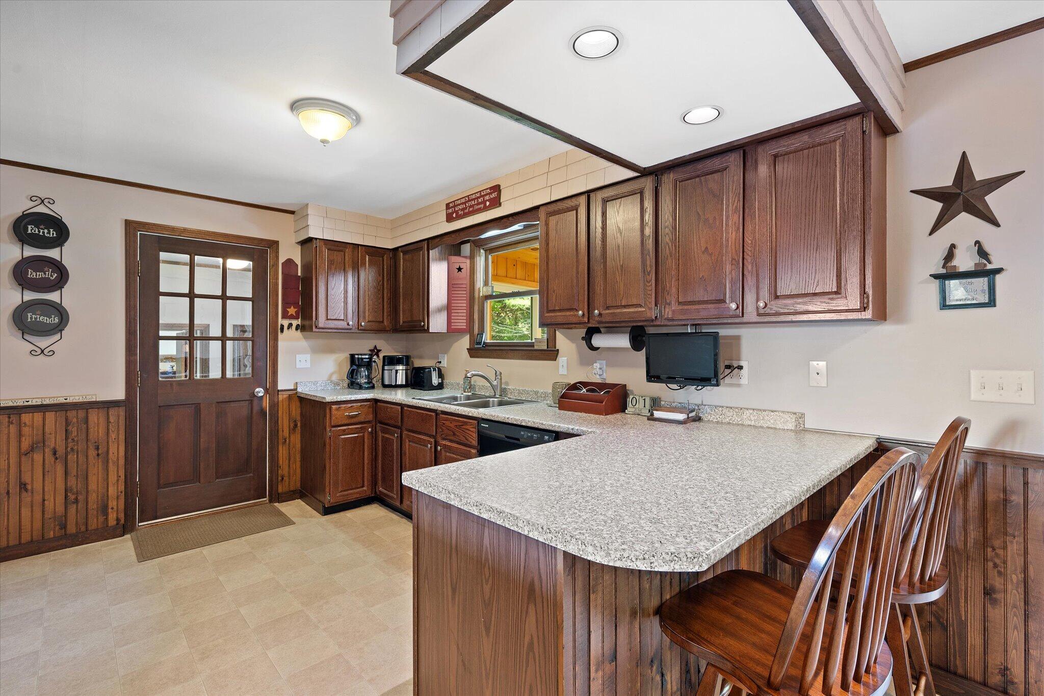 258 Moore Road Ellsworth, ME 04605 - Photo 4 of 61 20-Kitchen
