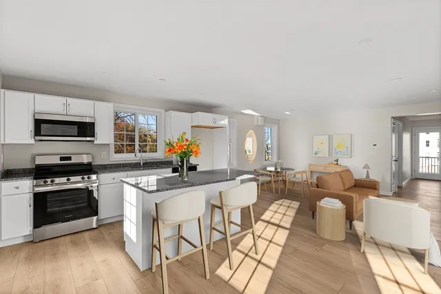 $499,900 | 393 Court Street, Unit 3, Plymouth, MA 02360